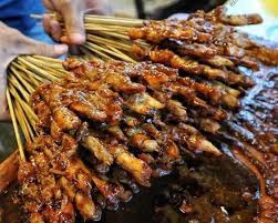 Cara ini bisa membuat daging jadi lebih empuk dan bumbunya meresap. Bumbu Olesan Sate Kambing Sebelum Dibakar Resep Khas Dan Enak Kabar Besuki