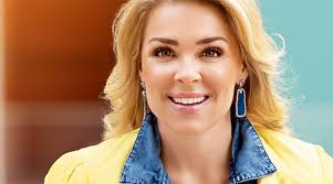 Valerie Dillon's Instagram, Twitter & Facebook