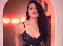 Ja ja jaan singer : Sonakshi Sinha Buys 4bhk Apartment In Bandra Says She Was Just Fulfilling A Dream Bollywood News Bollywood Hungama