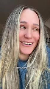 Carly Shapiro's Instagram, Twitter & Facebook