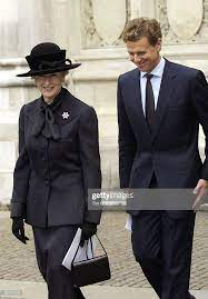 Princess Alexandra With Her Son James Ogilvy Princess Alexandra Royal Fashion Fashion
