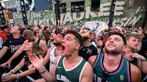Milwaukee bucks, american professional basketball team based in milwaukee, wisconsin, that the bucks have won two conference championships (1971 and 1974) and one nba title (1971). Hwi C8boyz7bm