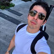 Don't forget your SPF — Sweet Pilaf Furbaby ☀️🐶 @pilaf.littlemouse Photo  by @demimoore Swimsuit @tomford Hat @thefrankieshop Sunglasses  @oliverpeoples