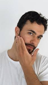 The Honey Beard Oil & After Shave Lotion: 2 en 1 💈🪒, Ayuda a hidratar,  nutrir y proteger la piel/barba, evitando la formación de vellos encarnados  y manchas causadas por el afeitado. Ayuda a restaurar ...