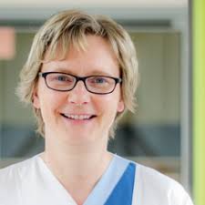 IN DEN BESTEN HÄNDEN