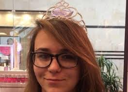 Melody Olson's Instagram, Twitter & Facebook