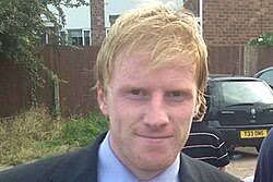 Simon Russell (footballer)