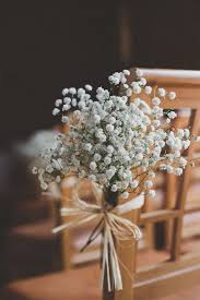 10 Ways To Style Baby S Breath For The Wedding Knotsvilla Wedding Ideas Canada Wedding Blog Bunga Babies Breath Dekorasi Pernikahan Dekorasi Gereja Pernikahan
