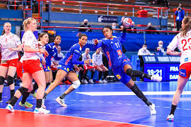 Dimanche 29 mars, la france a reçu le danemark dans le chaudron des verts, à geoffroy guichard. World News Main F La France Domine Le Danemark Lors D Un Match Amical Sport Fr Cameroon Magazine Cameroon News Actualite Cameroun