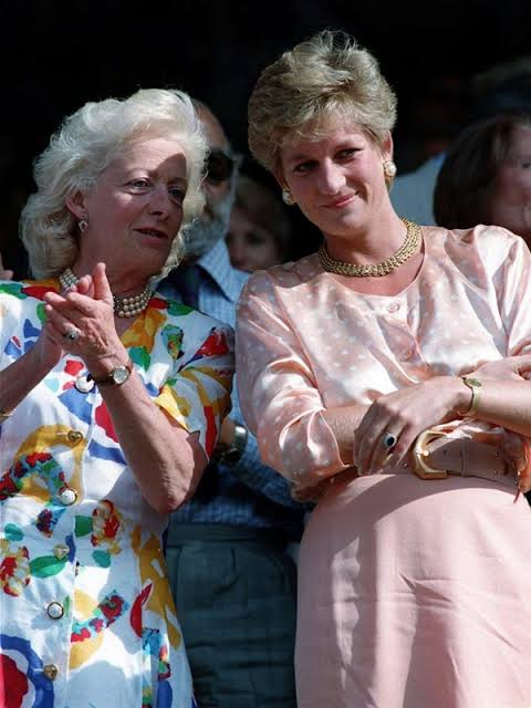 Neuer Ärger für König Charles III.: Brisante Tagebuch-Enthüllungen  erschüttern die Royals | news.de