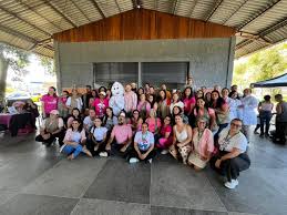 Prefeitura de Paranaguá realiza ação do Outubro Rosa no Grêmio José Vicente Elias