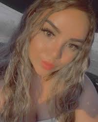 Esmeralda Salazar's Instagram, Twitter & Facebook