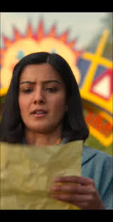 Maeve Wiley and Elsie