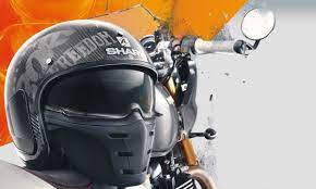 Gear Review Shark S Drak Helmet Return Of The Cafe Racers Helmet Shark Helmets Cafe Racer
