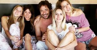 Da fav si descargas dame tu opinion de si te gustaria que siguiera subiendo packs jpg de tini, lodo,cande o dance moms. 3tko Mmmko0j5m