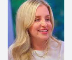 Hmmm...are they related?? Look so much alike!