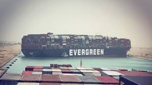 【新唐人亞太台 2021 年 03 月 25 日訊】台灣長榮海運所屬的超大型貨櫃輪長賜號，23日打橫擱淺在蘇伊士運河中，導致超過百艘船隻堵塞在運河南北兩端，長賜號本月四日從中國寧波出發，途經台北港、馬來西亞等地，後來，在從紅海往北進入蘇伊士運河時，遇上. é•·æ¦®è²¨è¼ªå¡èˆ¹è˜‡ä¼Šå£«é‹æ²³ç¶²å‹ç¨±å…¨çƒæµ·é‹ å¤§æŽ'é•·æ¦® ä¿¡å‚³åª'