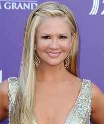 Some famous celebrities like michel jackson and helly berry are . Nancy O Dell Hairstyles Hair Cuts And Colors