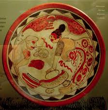 Plat Maya Figurant L Utilisation D Un Metate Pour Broyer Les Feves De Cacao Musee Du Chocolat Bruges Civilisation Precolombienne Feve De Cacao Art