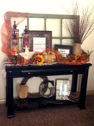 Fall Decorating Sofa Table Entryway I Love This The Window And The Decoration Underneath The Table Especially Fall Home Decor Fall Halloween Decor Decor