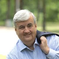 Gary Gabbard, TX LPC 15189, provides online therapy