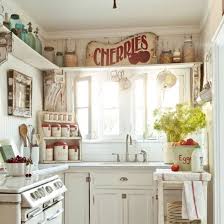 White theme kitchen having matching chairs and a darker shade dining table looks awesome. Kitchen Themes Whaciendobuenasmigas