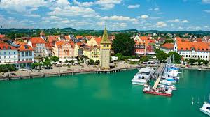 The cultural gems of four different countries rub shoulders with each other here. Urlaub Am Bodensee Die Besten Urlaubsziele Wasser Und Land