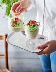 Gaspacho Blanc Aux Amandes Chantilly De Petits Pois Et Lard Grille Recette Gaspacho Alimentation Lard