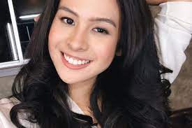 Following, she landed a bigger role in sang pemimpi (2009). 10 Potret Ibu Maudy Ayunda Tak Kalah Menawan Meski Bukan Artis