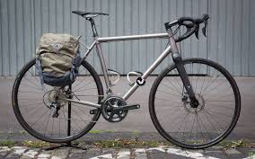 Galerie Trekking Reise Lasten City Bikes Rennrad Strassentraining Fahrrad