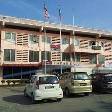 The pirates shot at random targets, killing at least 21 people and injuring 11. Photos At Pejabat Pos Lahad Datu 2 Tips From 52 Visitors