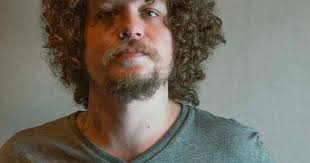 Chico Chico, filho de Cássia Eller, lança hoje novo single