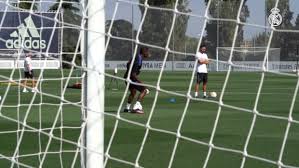 Mai 2017 mit cristiano ronaldo (l.) und karim benzema. 07lvzidcr5hakm