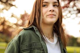 I had so much fun doing this shoot with this sweet girl who is a fellow  classmate of my daughter ♥️ Not only did I get to photograph her and her  pup,