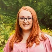 Vicky Maxwell's Instagram, Twitter & Facebook