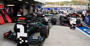 Wij verzorgen van iedere kwalificatie en race een kwalitatief live verslag. Volledige Uitslag Kwalificatie Rusland Verstappen P2 Hamilton Niet Blij Met Pole