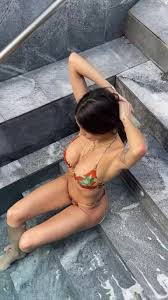 Cristina Buccino in bikini da erezione | Solopornoitaliani