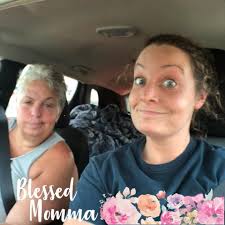 Eating at Carl's Jr vs Hardee's... What's The Difference