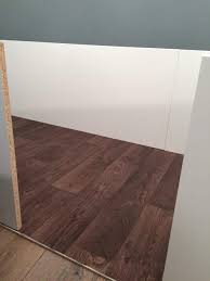 Befestigen sie eine heuraufe an einer wand des kaninchenstalls. Hasenstall Kaninchenstall Selber Bauen Fur Die Wohnung