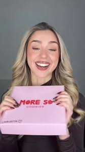 Corella Morgan Cookie