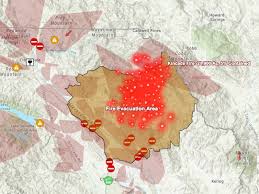 Crews were working to contain the silverado and blue ridge fires burning in orange county, california, on oct 26, 2020. California Wildfire Evacuation Map Tick Kincade Old Water Fires Force More Than 40 00 People From Homes