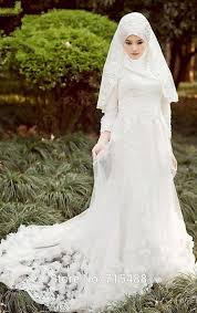 Beauty Muslim Wedding Dresses O Neck Long Sleeve Lace Long A Line Elegant Bridal Dress Formal Wear Customize Han Gaun Pengantin Brokat Gaun Pengantin Pengantin