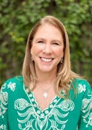 Kelly Brammer's Instagram, Twitter & Facebook