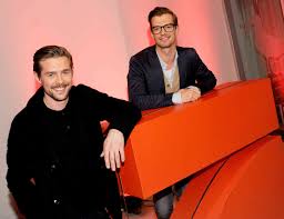 Moderator steven gätjen joko & klaas gegen prosieben (kurz jkvsp7) ist eine deutsche spielshow, die seit dem 28. Joko Und Klaas Kampfen In Neuem Showformat Gegen Sender Prosieben