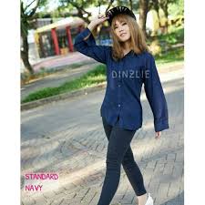 Warna navy blue sendiri mendaptkan namanya dari para angkatan laut inggris (british navy) yang memakai seragam biru yang sangat gelap sehingga disebut sebagai warna navy. Kemeja Wanita Polos Warna Biru Navy Biru Tua Biru Dongker Shopee Indonesia