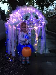 Diy Jellyfish Kid Costume Kids Clear Umbrella Battery Operated Led Lights W Cool Halloween Costumes Diy Halloween Costumes For Kids Halloween Costumes For Kids