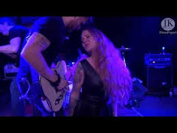 Ben Poole Band Feat Layla Zoe Rock And Roll Guitar Man Blue Notez Club Dortmund Germany 2015 Rhythm And Blues Rock And Roll Blues Rock