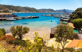 Garden route is an amazing road trip that takes you through the heart of south africa from cape town till the town of knysna. Cape Town And The Garden Route 9 Days Comparetours
