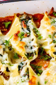 Beef Stuffed Shells Are Filled With Beef Cheese And Spinach Then Baked With Your Fav Ground Beef Pasta Recipes Spinach Stuffed Shells Ground Beef And Spinach