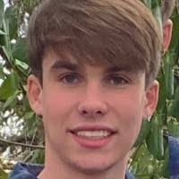 Peter Vreeland's Instagram, Twitter & Facebook